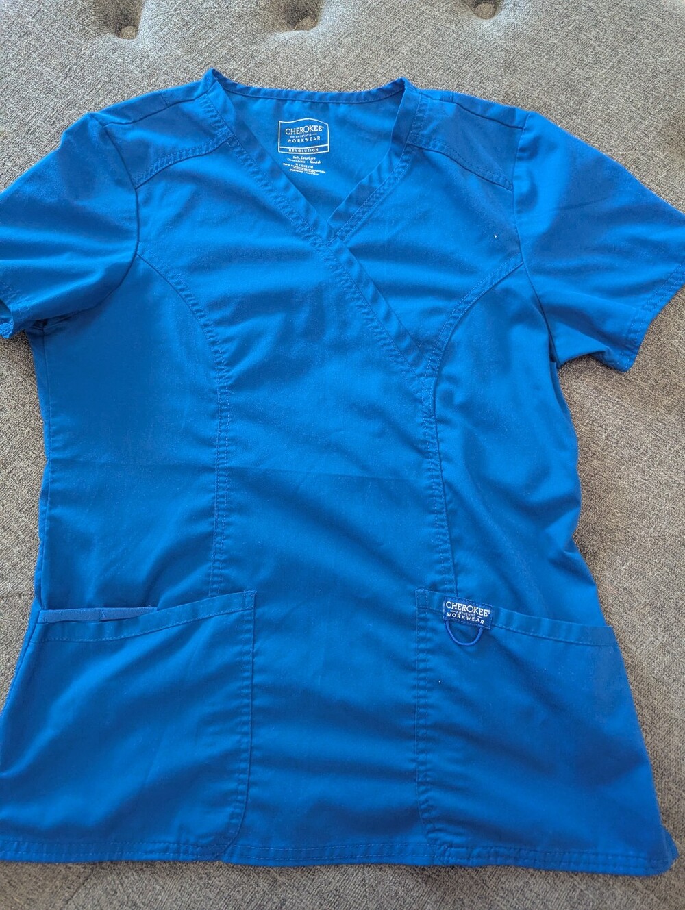 Cherokee Workwear Revolution Blue Scrub Top Women's Small Stretch, V-Neck